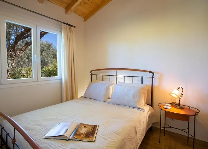 Poly's Lefkada Daire Apolpaina