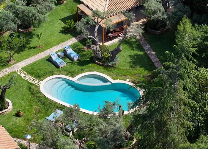 Poly's Lefkada Daire