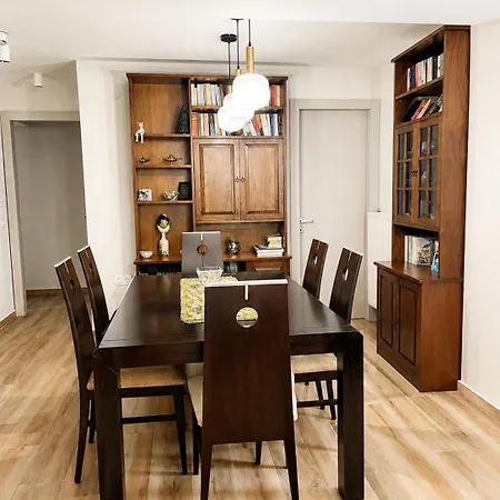 Poly's Lefkada Apartment Apolpaina