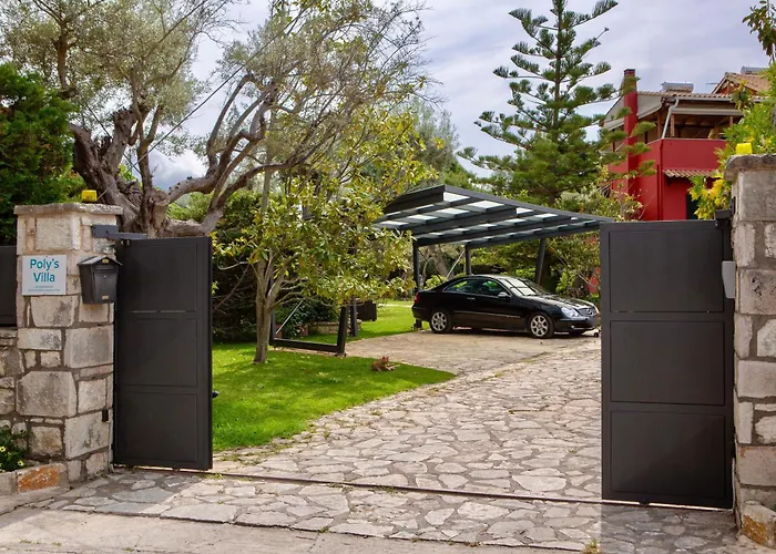 Poly's Lefkada Apartment Apolpaina